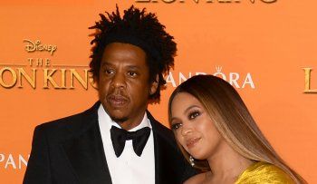 زوجة آرون تايلور تكبره بـ 23 عاماً وفارق العمر بين نيك جوناس وبريانكا شوبرا ليس كما تتوقعون