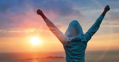 واثق الخطى يمشى ملكا.. 10 صفات للشخصية الواثقة الخالية من الاضطرابات النفسية