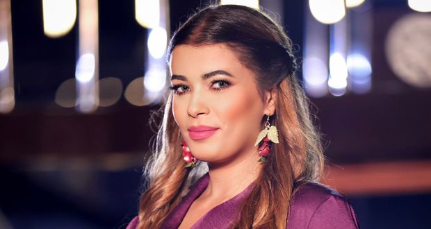 أميرة الصباغ ودعت العام ٢٠٢٣ بأغنية “شو بتعمل فيِّ”
