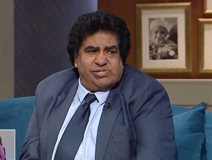 أحمد عدوية يكشف حقيقة إصابته بكسر في قدمه