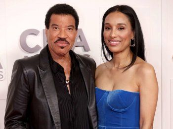 زوجة آرون تايلور تكبره بـ 23 عاماً وفارق العمر بين نيك جوناس وبريانكا شوبرا ليس كما تتوقعون