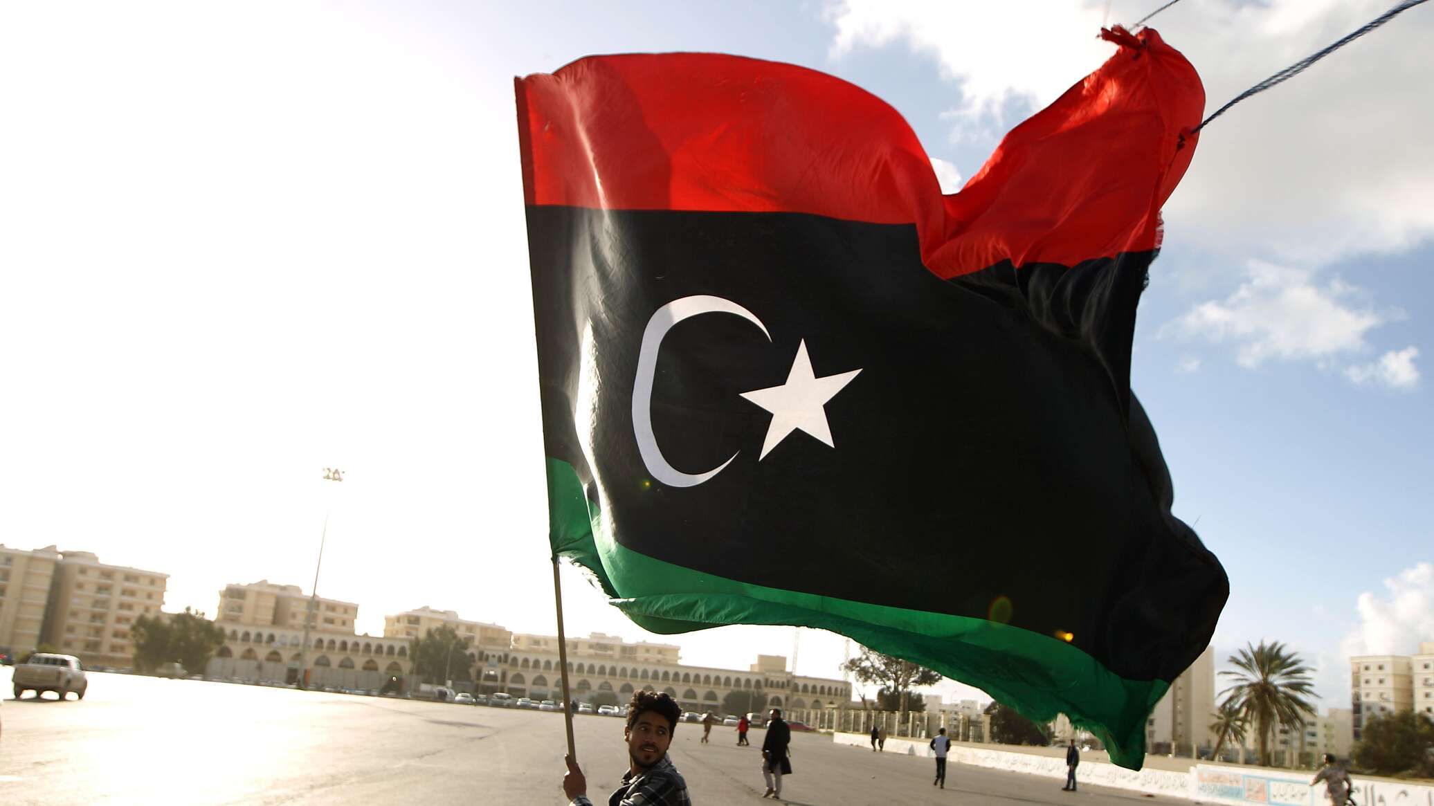 دور الأحزاب في العملية السياسية في ليبيا