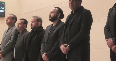 حمادة هلال وأحمد جمال وسعد الصغير بعزاء والدة الموزع أحمد عادل.. صور