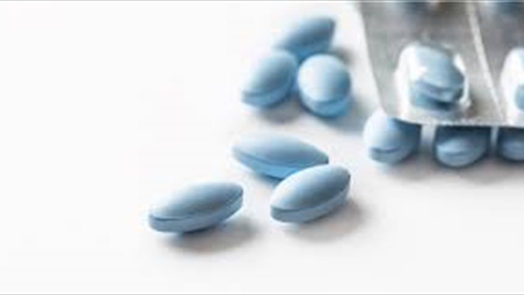 خبأها بطعامه.. ضبط ألف حبة منشط "جنسي" بحوزة مسافر بمصر