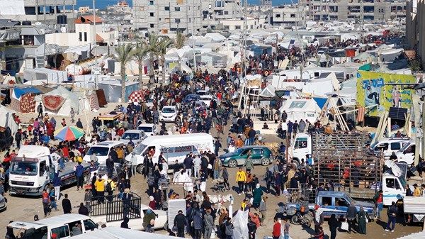 غزة تستقبل العام الجديد بنزوح ومآسٍ إنسانية