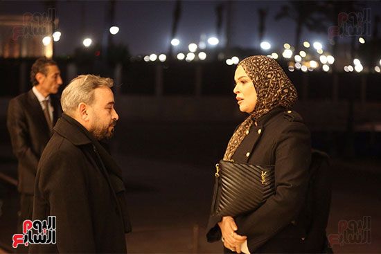 حمادة هلال وأحمد جمال وسعد الصغير بعزاء والدة الموزع أحمد عادل.. صور