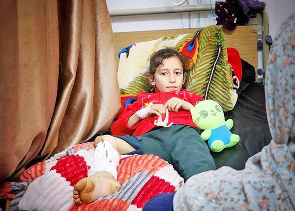 إسرائيل تواصل حفلات إعدام الفلسطينيين بشوارع غزة وتختطف الأطفال