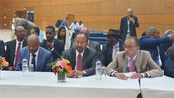 الحرب السودانية| لقاء مرتقب بين البرهان وحمدوك