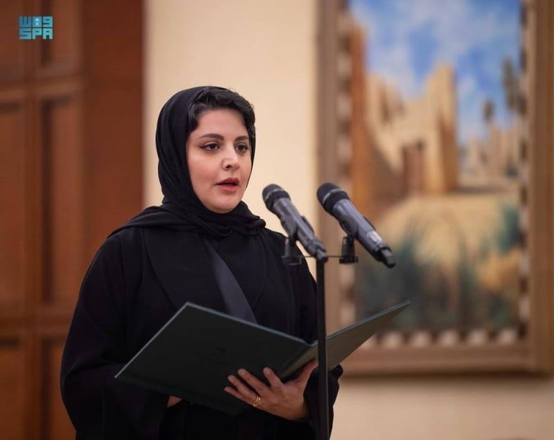 بالصور والفيديو: أمام خادم الحرمين.. السفراء المعينون حديثاً لدى عدد من الدول الصديقة يؤدون القسم