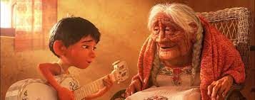 وفاة المكسيكية آنا أوفيليا مورجويا الشهيرة بـ "ماما كوكو"