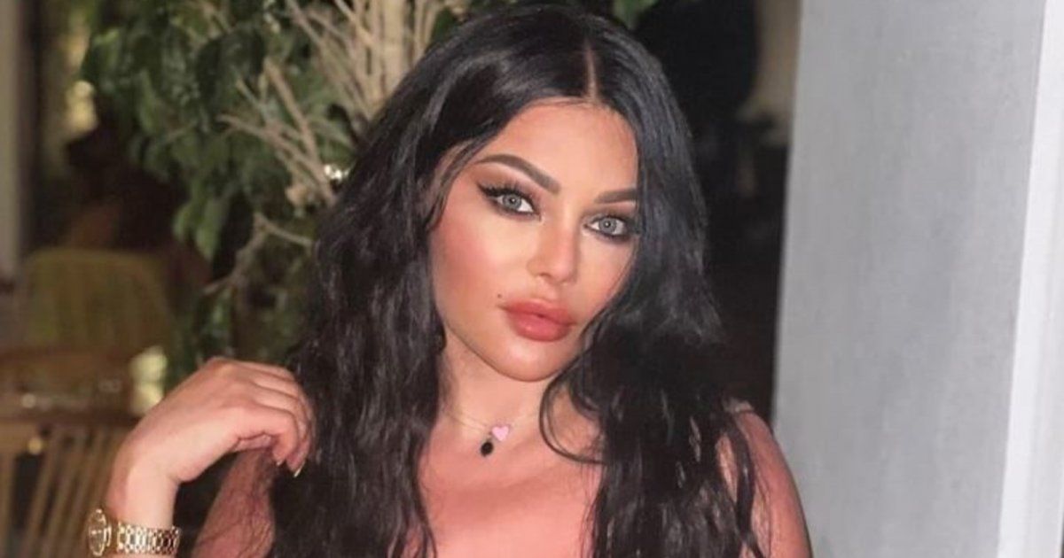 تصرف غير متوقع من طفل في حفل هيفا وهبي .. فهل خذلته ؟