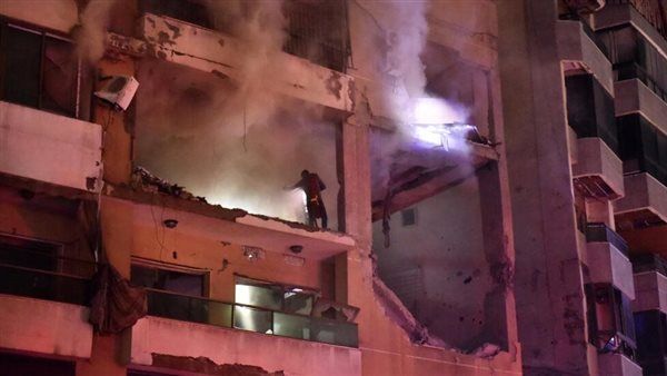 لبنان: انتشال جثث 3 أشخاص جراء قصف إسرائيل لمبنى بالضاحية الجنوبية لبيروت