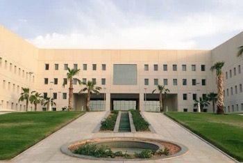 وزارة التعليم توضح شروط لمّ شمل المعلمين والمعلمات