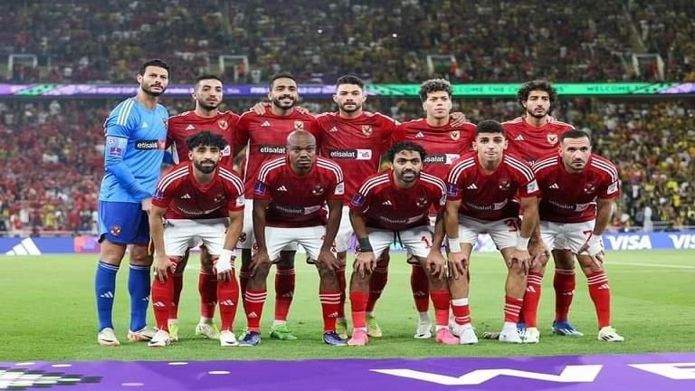 انهيار لاعب الأهلي بالبكاء بسبب فيديو قديم لوالده