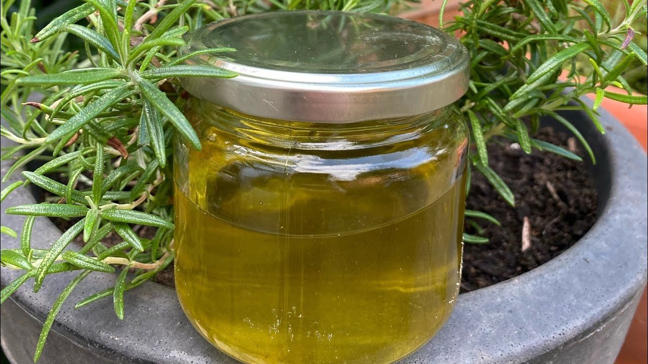 نبتة عشبية ساحرة في نتيجتها لما تجربيها هتلاحظي النتيجة من أول استخدام