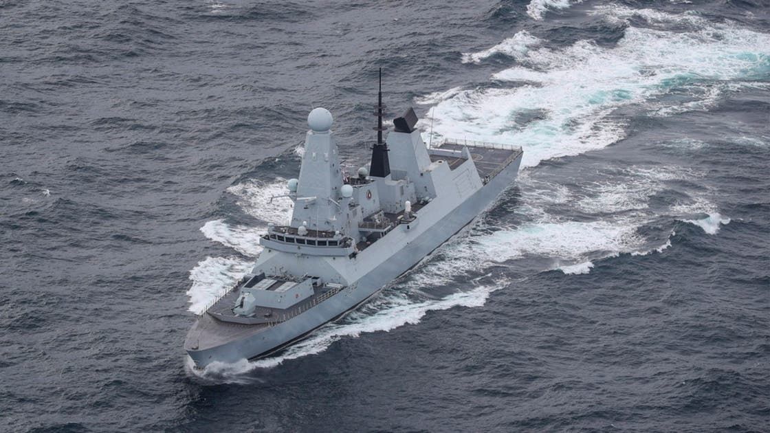 الخليج اليوم .. أمبري البريطانية للشحن البحري: 3 صواريخ أطلقت من تعز تجاه سفينة