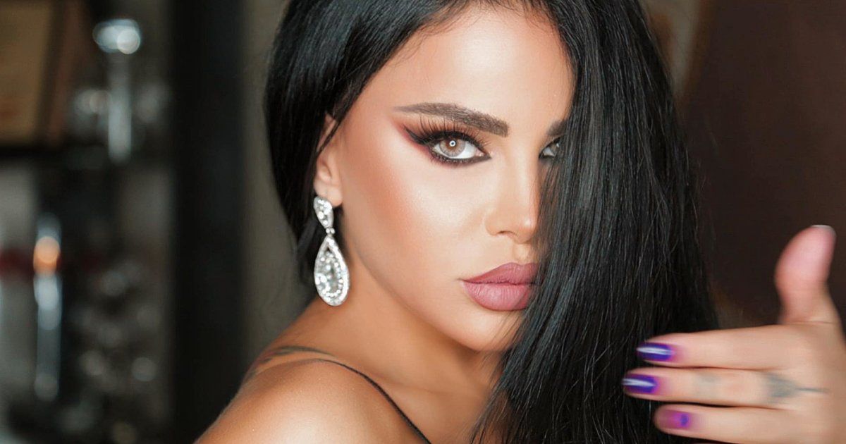 ليال عبود تضج أنوثة بفستان أحمر جذاب .. بالصور