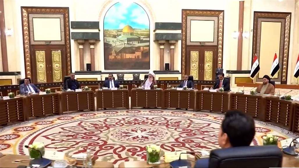 مفاوضات لتحديد ملامح الحكومات وحديث عن عدم تجديد الثقة للمحافظين