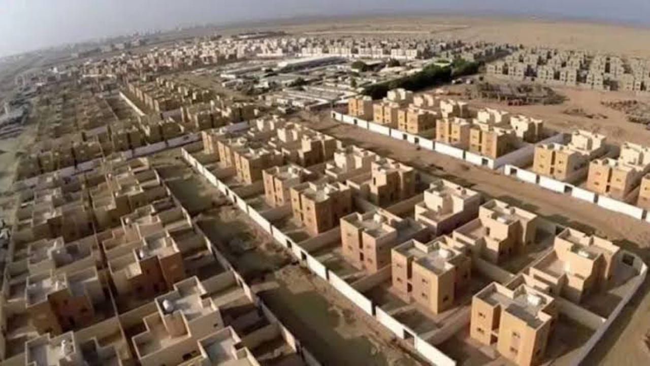 محامي يوضح الطرق القانونية حال وجود عيوب إنشائية في المنازل المشتراه .. فيديو