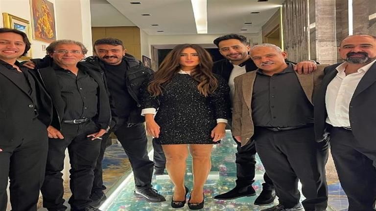 زينة تنشر صور من العرض الخاص لـ فيلم "الإسكندراني" وهكذا علقت