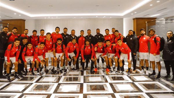 منتخب مصر يُدعم كوكا قبل مغادرة المعسكر "صور"