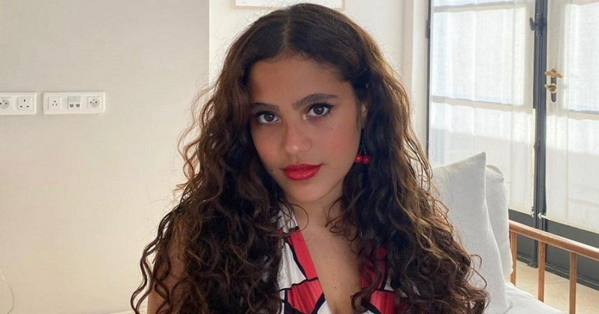 بالصورة - جنا عمرو دياب تخطف الأنظار برقصها بجانب صديقاتها