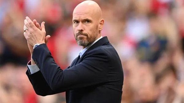 تين هاج يقرر تعديل عقود بعض لاعبي مانشستر يونايتد