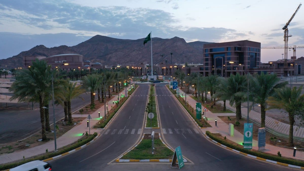 "أكشاك" و"درايف ثرو".. 13 فرصة استثمارية في شطر الطالبات بجامعة طيبة