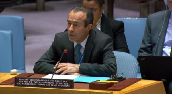 حذّرت من انجرار اليمن إلى كارثة إقليمية..الأمم المتحدة تدعو الحوثيين لوقف هجماتهم على السفن في البحر الأحمر