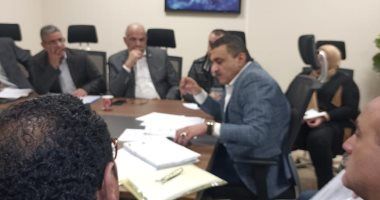 مسئولو الإسكان يتابعون مشروعات المرافق بمدن القاهرة الجديدة وأكتوبر