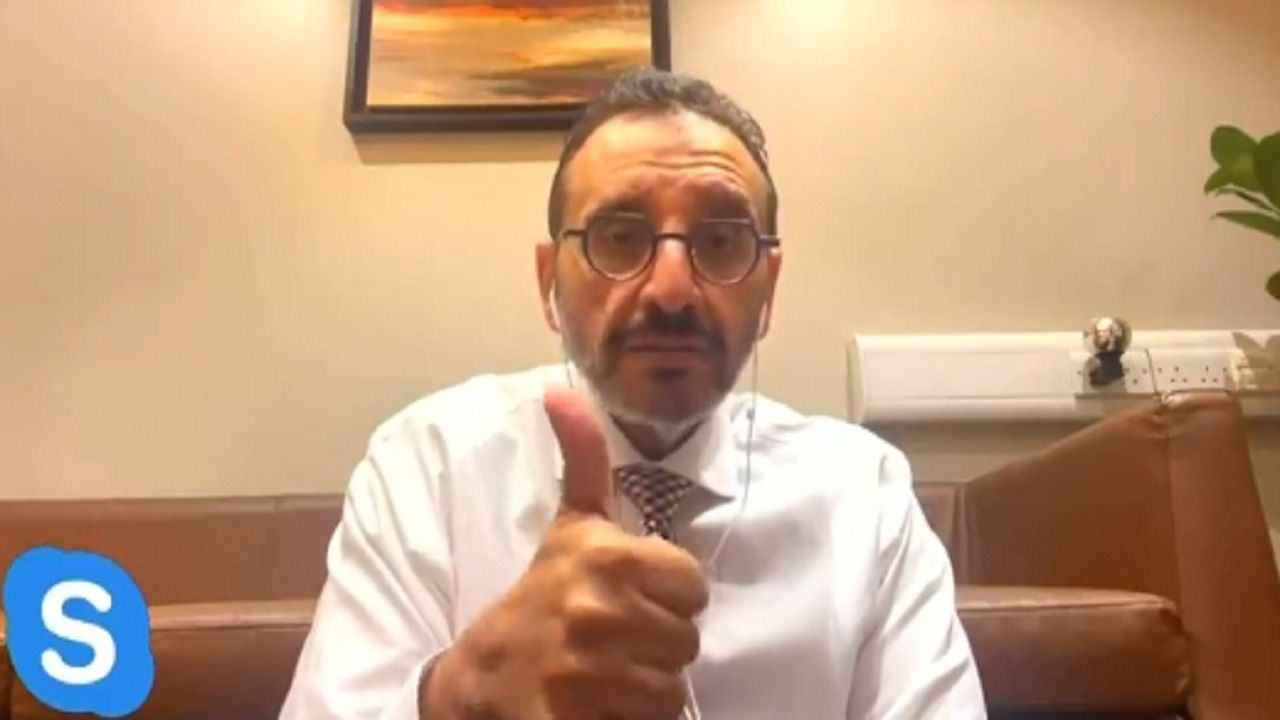 نزار باهبري يوضح متى يصبح لقاح كورونا الجديد إجباريًا..فيديو