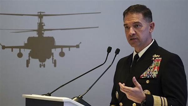 قائد البحرية الأمريكية في الشرق الأوسط: الحوثيون نفذوا 25 هجوما منذ 18 نوفمبر