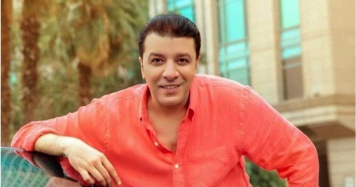 مصطفى كامل يفتتح حفل كاسيت 90 المقام في الرياض