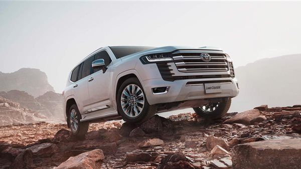 سعر تويوتا لاند كروز في السعودية