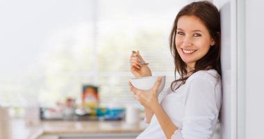 فوائد الرياضة أثناء الحمل عديدة.. اعرفى التمارين الآمنة