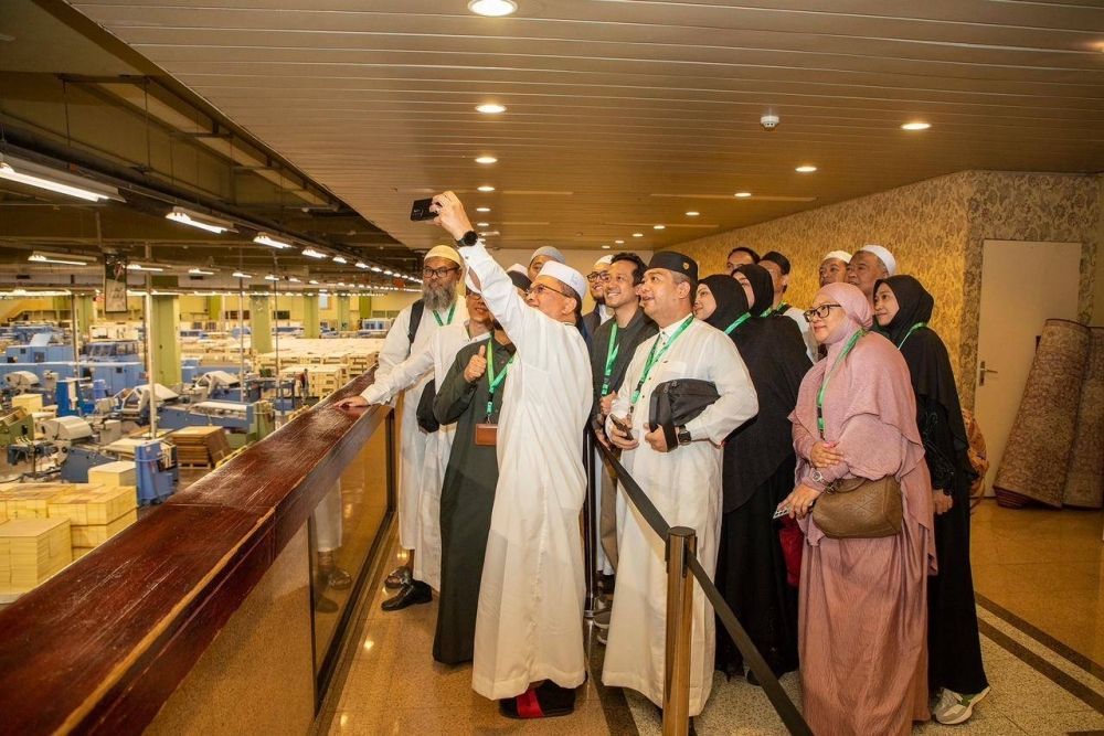 ضيوف خادم الحرمين يشيدون بجهود المملكة في خدمة القرآن