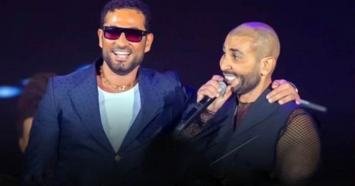 بالصور- من داخل الطائرة الخاصة.. هذا ما كان يفعله أحمد سعد وشقيقه عمرو