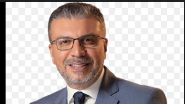 المركز الكاثوليكي يمنح عمرو الليثي جائزة التميز الإعلامي في دورته الـ 72