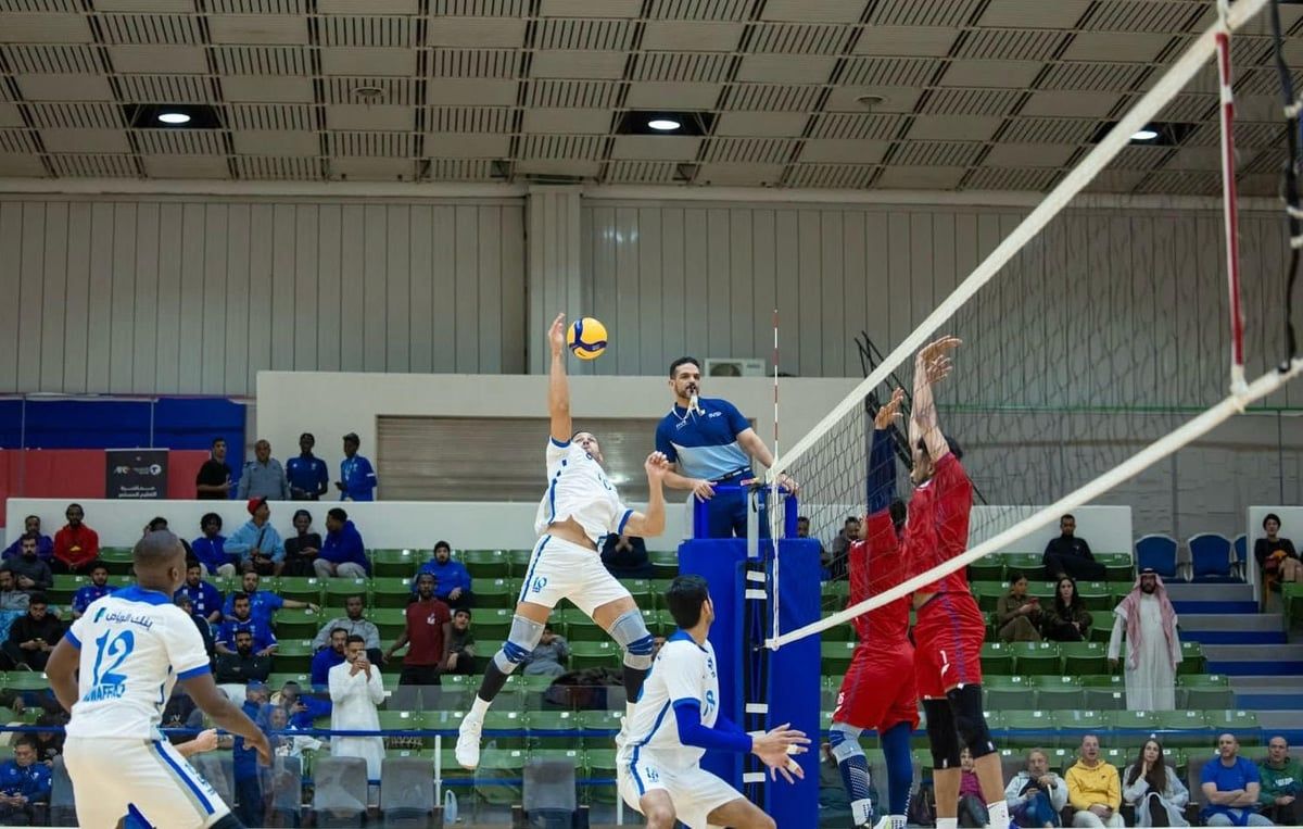 دوري ممتاز الطائرة.. الهلال يحلق في الصدارة