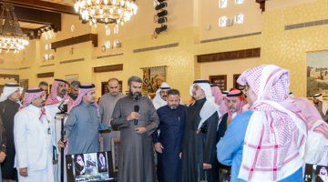 بالفيديو.. مقيم سوري يعفو عن المتسبب في قتل ابنه بمجلس أمير عسير