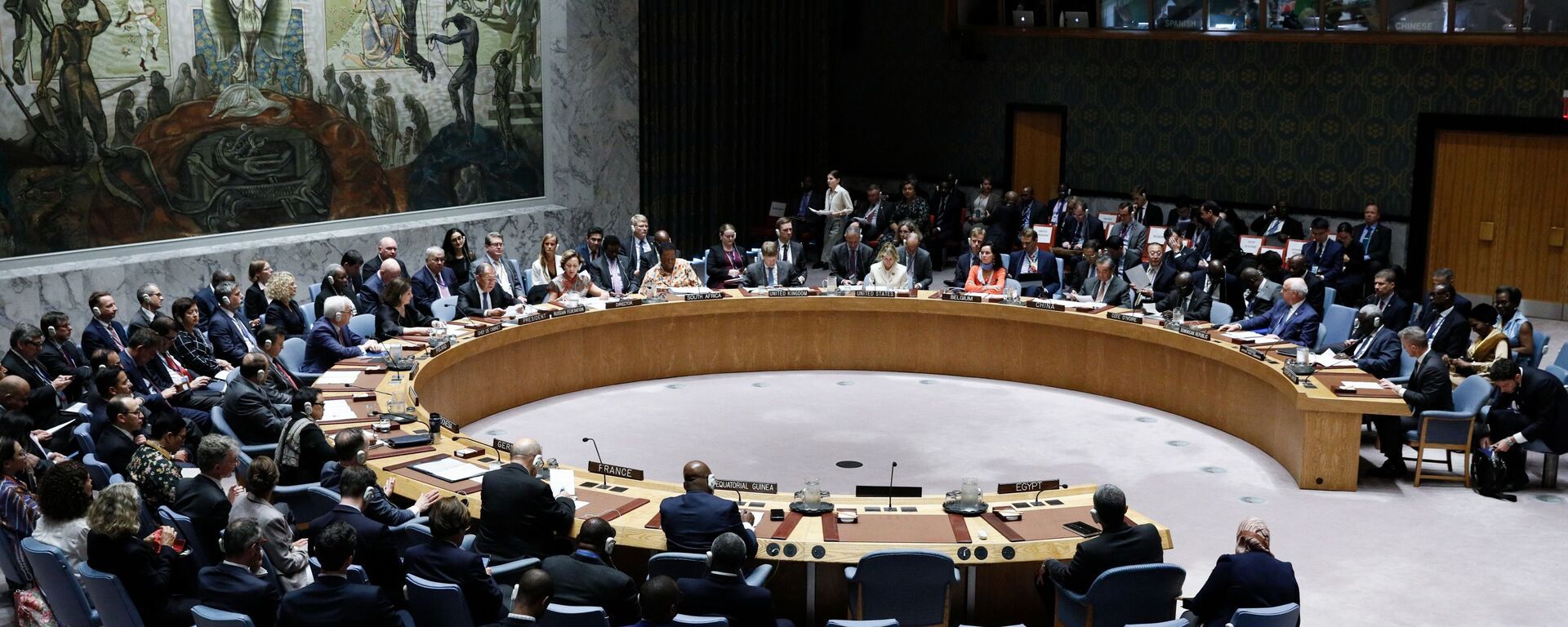ميقاتي: تفجير الوضع في جنوب لبنان سيقود المنطقة إلى "انفجار شامل"