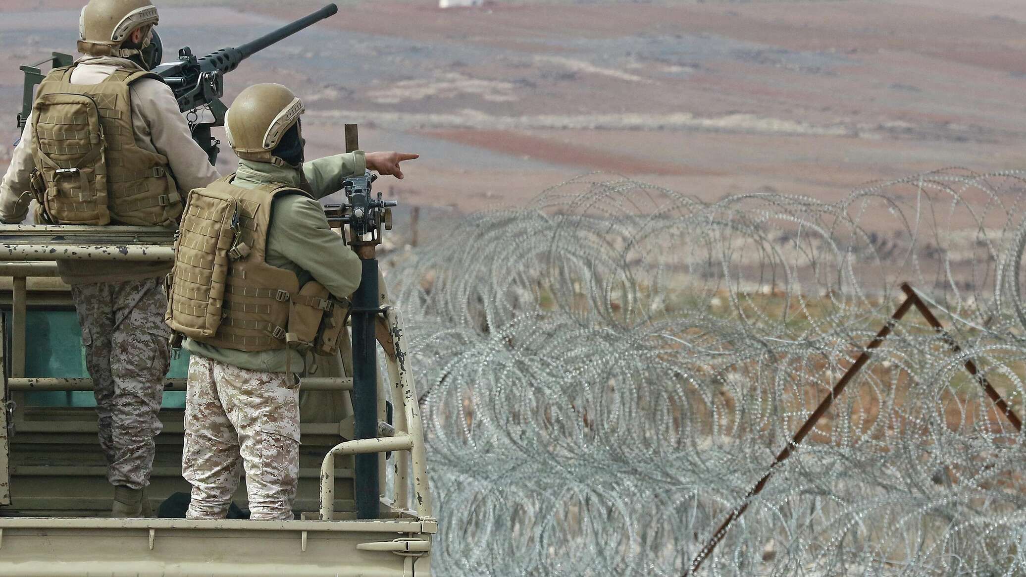الجيش الأردني يشتبك مجددا مع مجموعات مسلحة من المهربين على الحدود مع سوريا