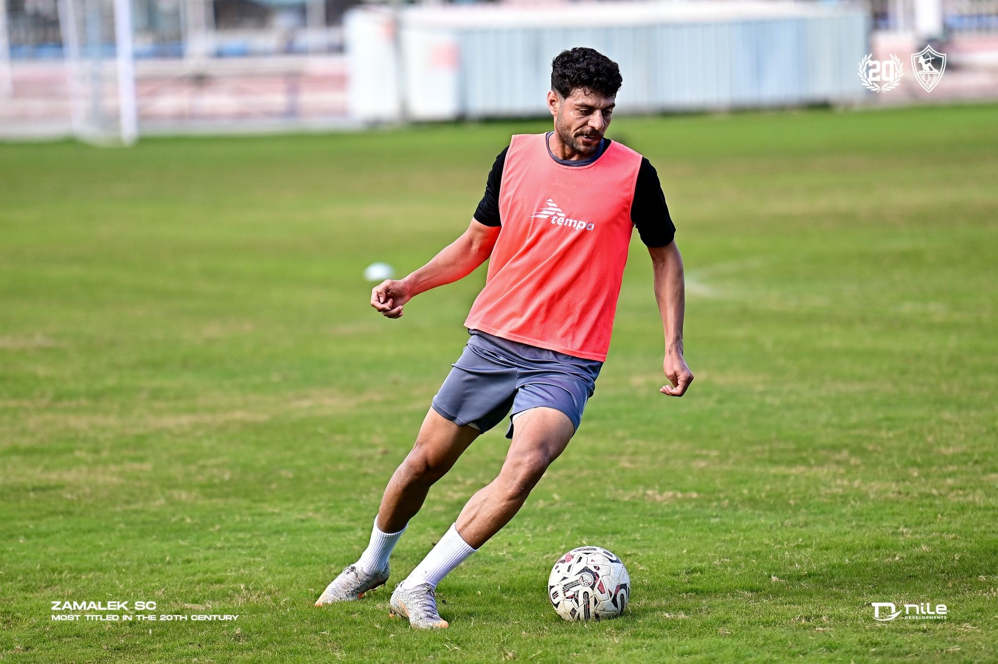 كواليس عودة الزمالك للتدريبات فى 10 صور استعدادا لدورتى معسكر الإمارات