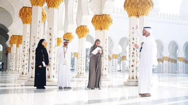 25 متدرباً ومتدربة في برنامج «ابن الدار»