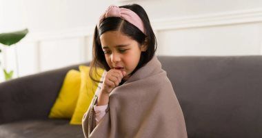 ما لا تعرفه عن السعال الديكى.. الأعراض والمضاعفات وطرق العلاج