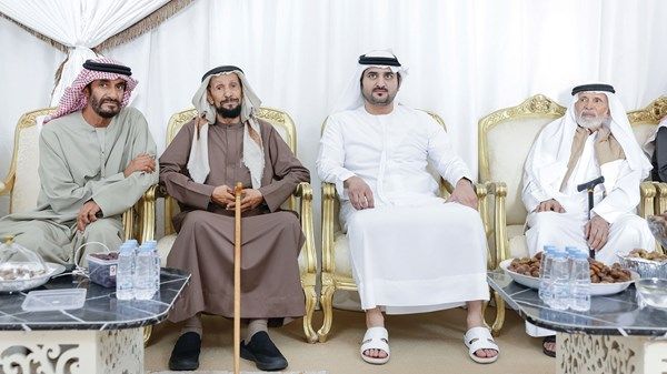 مكتوم بن محمد ومنصور بن محمد يعزيان في وفاة أرملة مطر بن غدير الكتبي