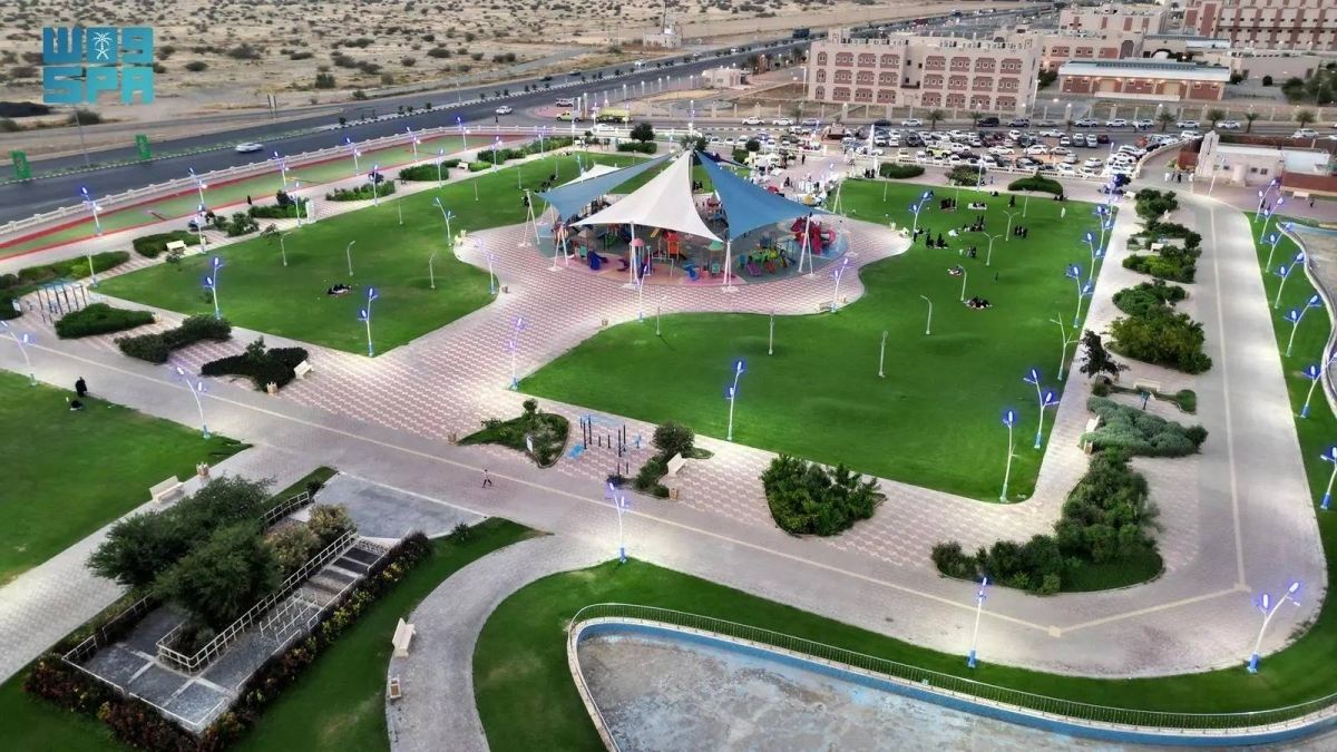 تجهيز حدائق وساحات مكة لاستقبال المتنزهين