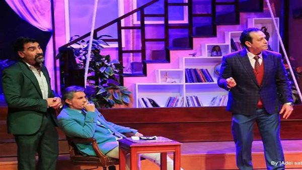 قصة وأبطال العرض المسرحي "النقطة العميا"بعد مد عرضها بمسرح الغد