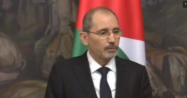 الصفدى وبلينكن يتفقان على ضرورة تمكين أهالى شمال غزة النازحين من العودة لبيوتهم