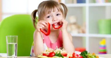 لتعزيز صحة طفلك فى سنة أولى أكل.. وصفات مغذية صحية